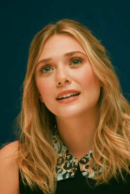 Elizabeth Olsen Poster 2344242