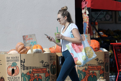 Elizabeth Olsen Poster 2770887