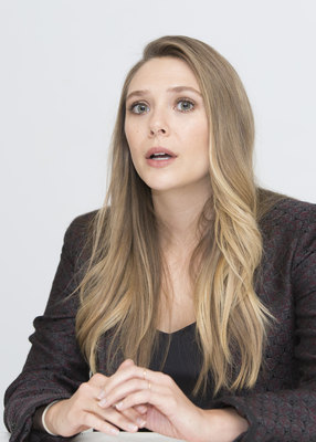 Elizabeth Olsen Poster 2820102