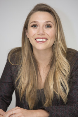 Elizabeth Olsen Poster 2820206