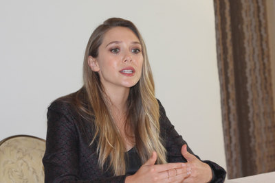 Elizabeth Olsen Poster 2820252