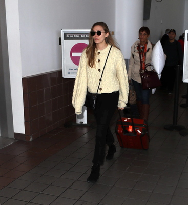 Elizabeth Olsen Poster 2888376