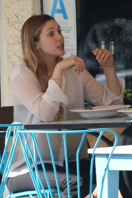 Elizabeth Olsen Poster 3082582