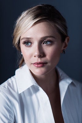 Elizabeth Olsen Poster 3624396