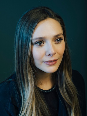 Elizabeth Olsen Poster 3673306