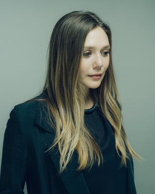 Elizabeth Olsen Poster 3673309