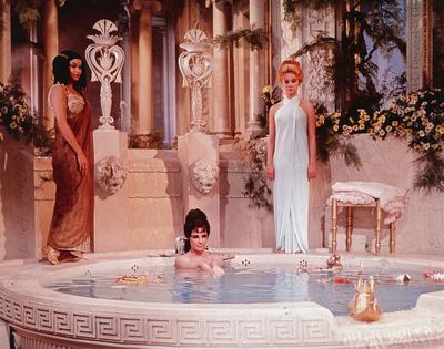 Elizabeth Taylor Poster 2075574
