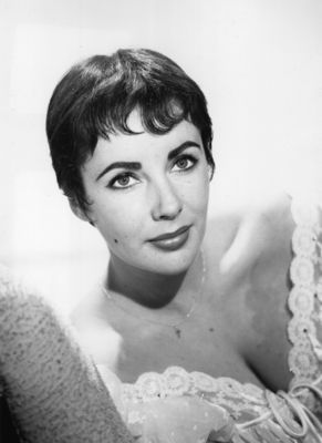 Elizabeth Taylor Poster 2591861