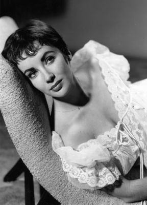 Elizabeth Taylor Poster 2591869