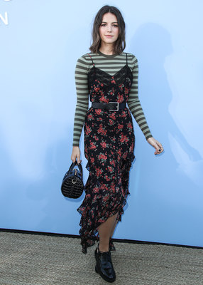 Ella Hunt Poster 3888411