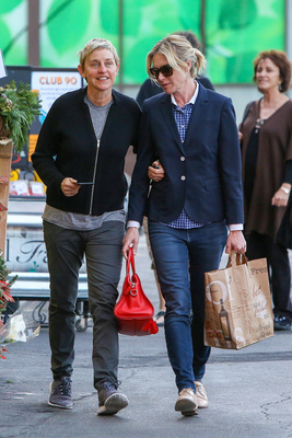 Ellen Degeneres Poster 2718760