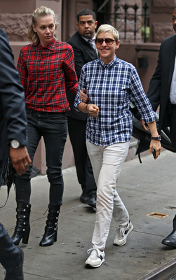 Ellen Degeneres Poster 2718809