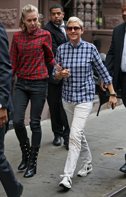 Ellen Degeneres Poster 2718846