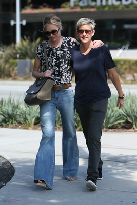 Ellen Degeneres Poster 2718847