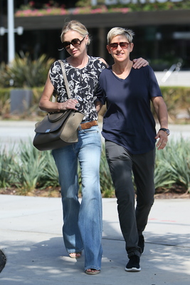 Ellen Degeneres Poster 2718877