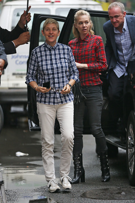 Ellen Degeneres Poster 2718881