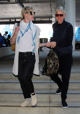 Ellen Degeneres Poster 2718885