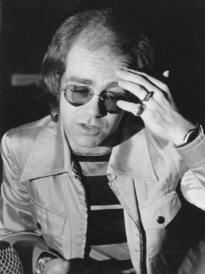 Elton John Poster 2192501