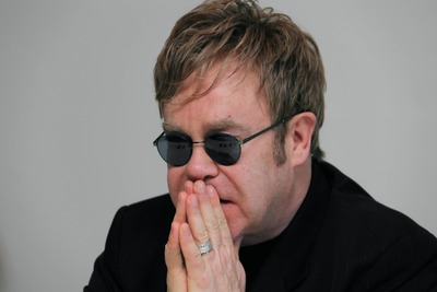 Elton John Poster 2436635