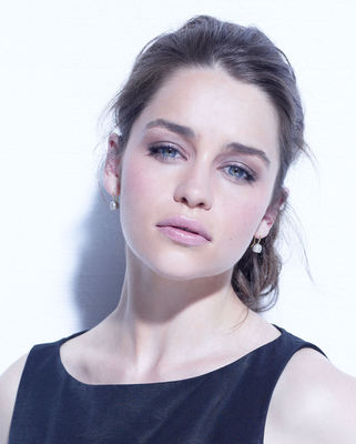 Emilia Clarke Poster 2129190