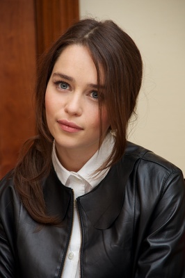 Emilia Clarke Poster 2224328