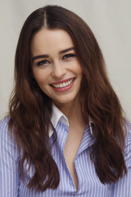 Emilia Clarke Poster 2342842