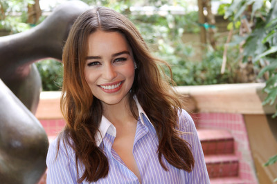 Emilia Clarke Poster 2342847