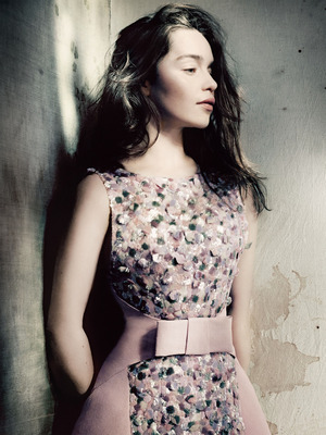 Emilia Clarke Poster 2479512