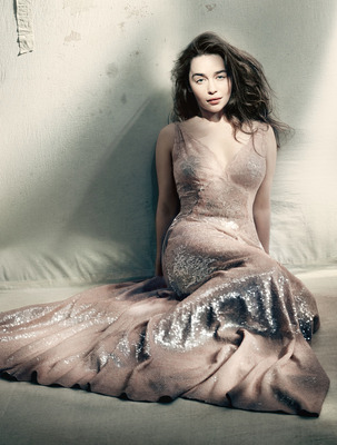 Emilia Clarke Poster 2479513