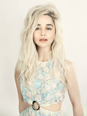 Emilia Clarke Poster 2479516