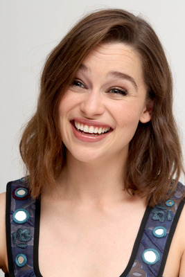 Emilia Clarke Poster 2492950