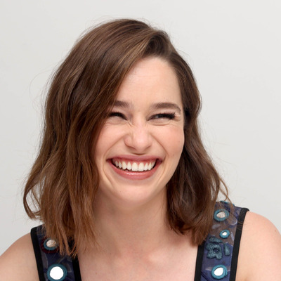 Emilia Clarke Poster 2492965
