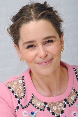 Emilia Clarke Poster 2885764