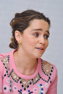 Emilia Clarke Poster 2885785