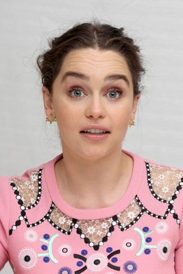 Emilia Clarke Poster 2885787