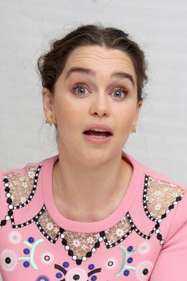 Emilia Clarke Poster 2885806