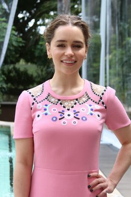 Emilia Clarke Poster 2885812