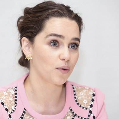 Emilia Clarke Poster 2885817