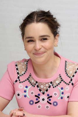 Emilia Clarke Poster 2885840