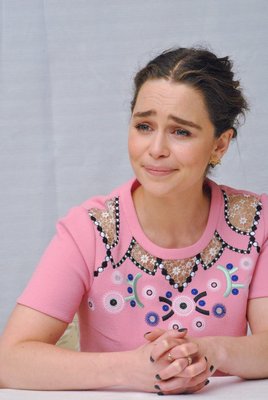 Emilia Clarke Poster 2885845