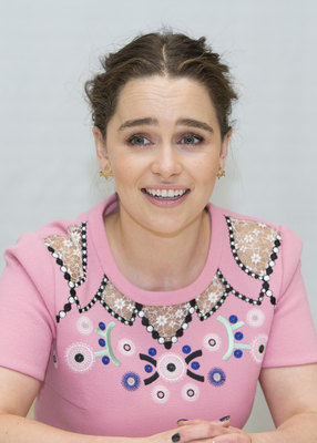 Emilia Clarke Poster 2885860