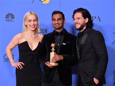 Emilia Clarke Poster 3037238