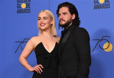 Emilia Clarke Poster 3037283