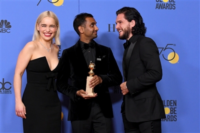 Emilia Clarke Poster 3037318