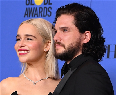 Emilia Clarke Poster 3037327