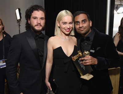Emilia Clarke Poster 3037347
