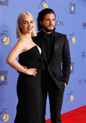 Emilia Clarke Poster 3037372