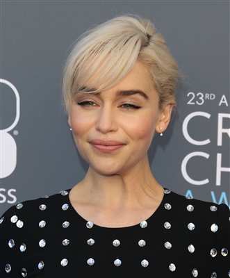 Emilia Clarke Poster 3037406
