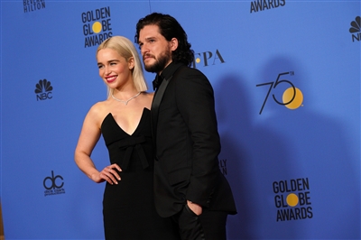 Emilia Clarke Poster 3037410