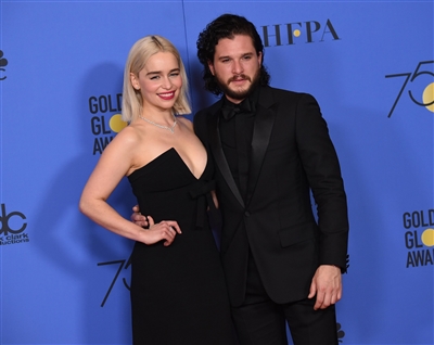 Emilia Clarke Poster 3037490
